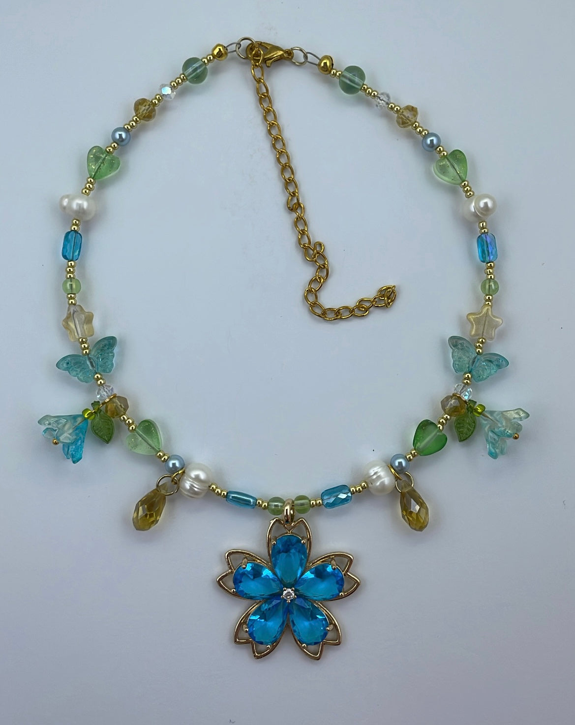Blossom of the sea choker
