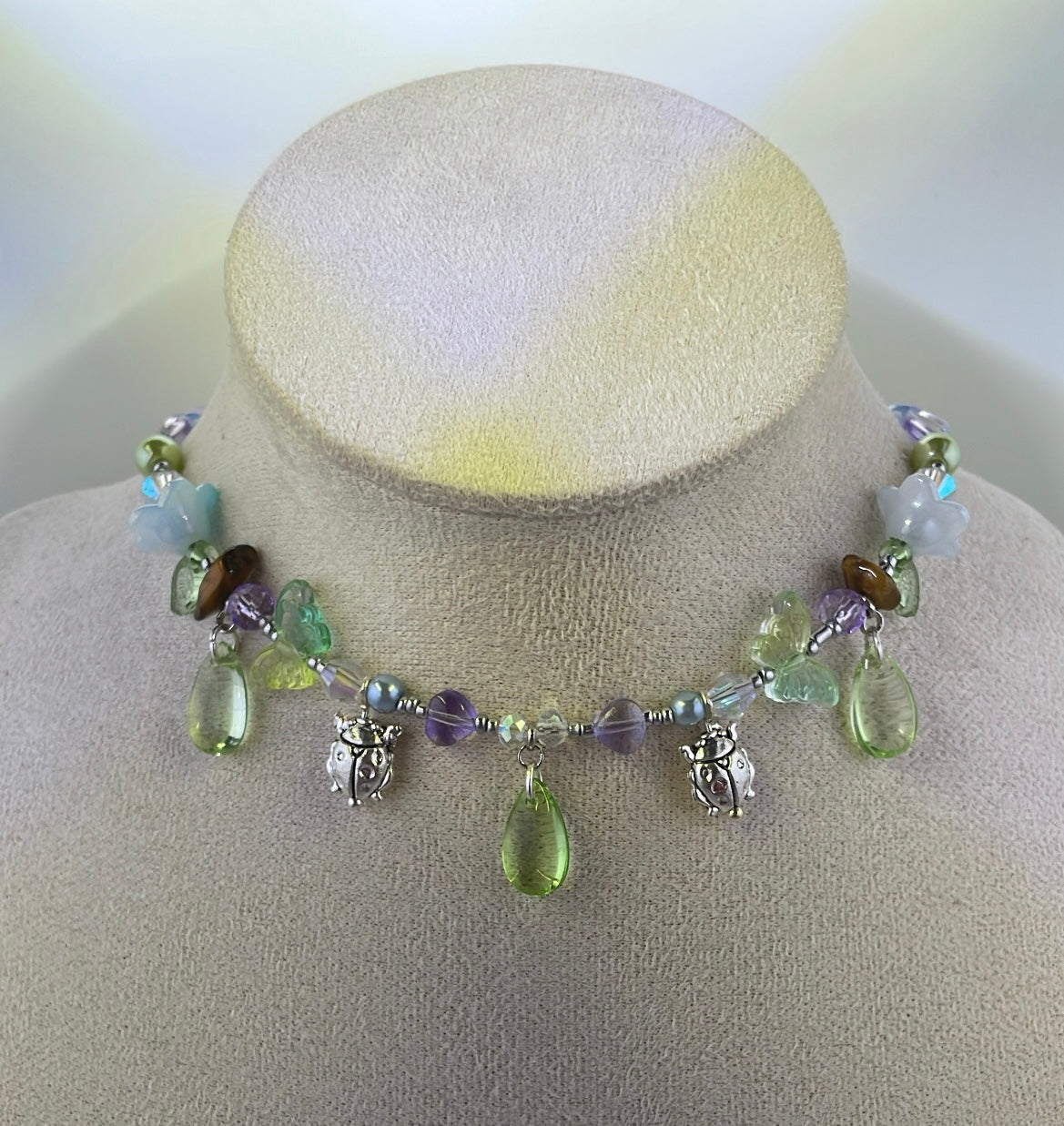 Mint green beetle drops choker