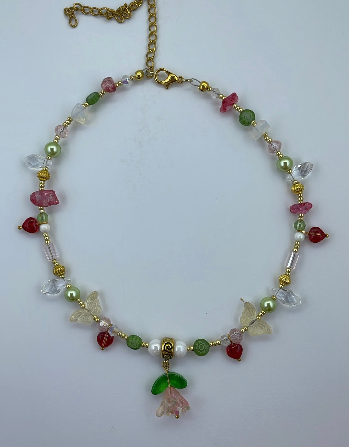 Heart of a lily choker