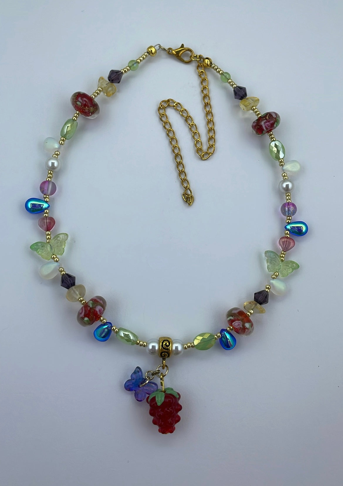Raspberry glitterbug choker