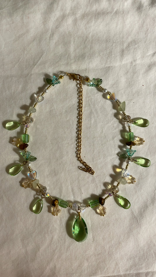 Lucky clover teardrop necklace