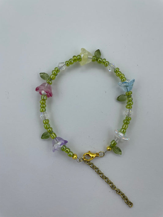 Bright flowers bracelet