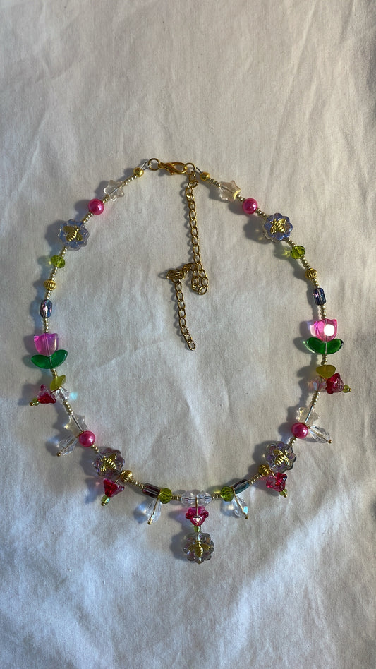 Honeybee and snapdragon necklace