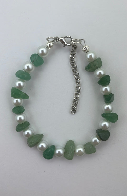 Aventurine and glass pearl bracelet