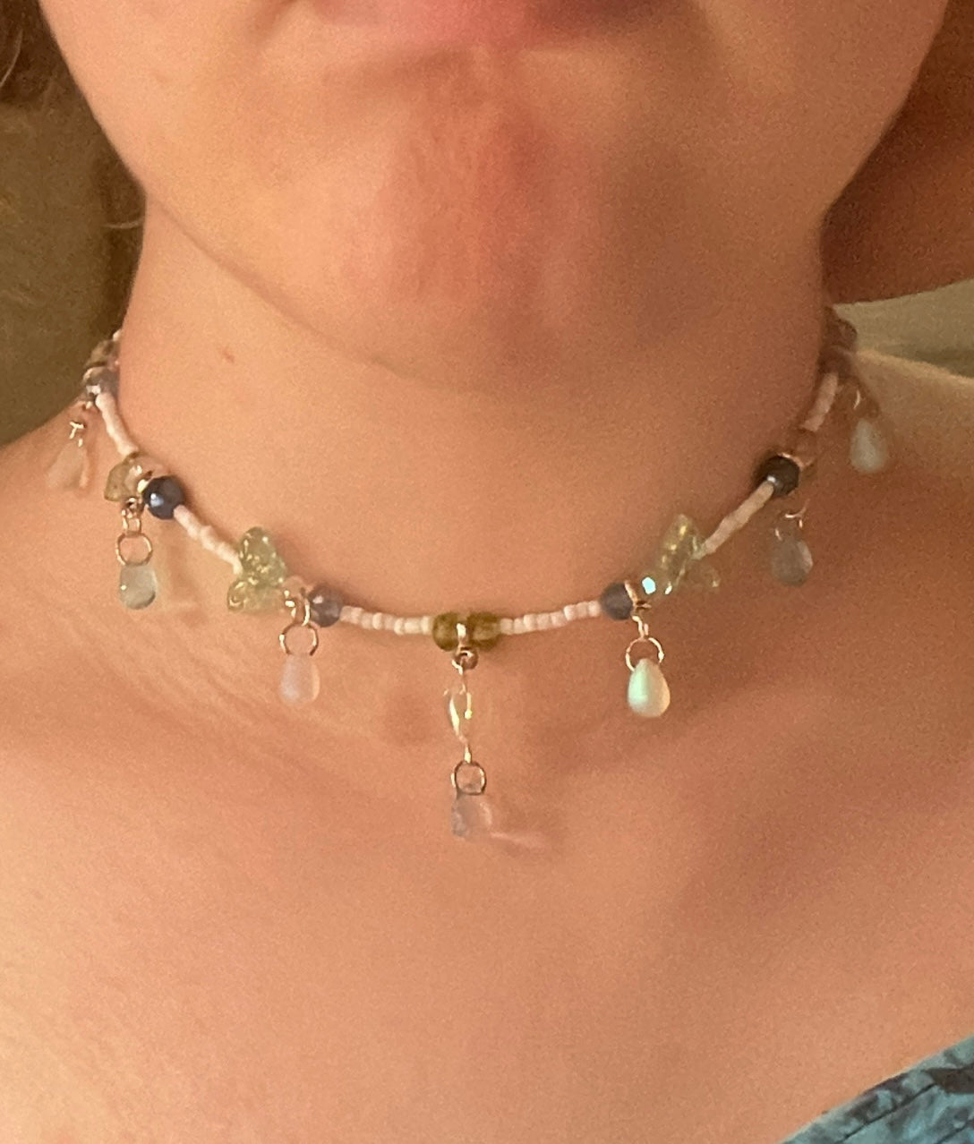 Blue iridescent heart choker (adjustable)