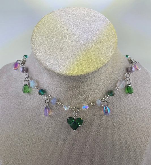 Green glass heart choker (adjustable)