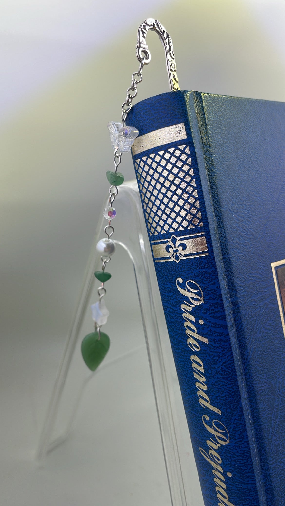 Winter leaf bookmark